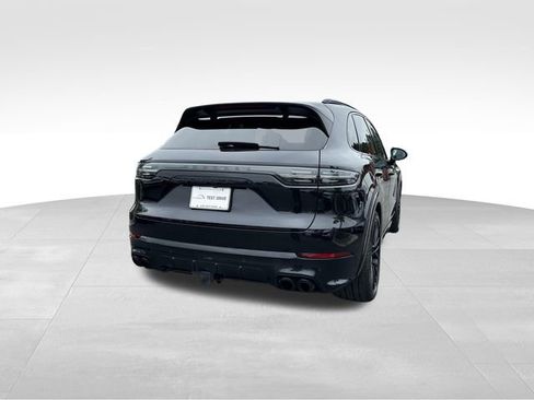 Used 2021 Porsche Cayenne GTS AWD/4WD image 5