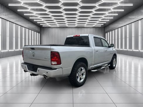 Used 2010 Dodge Ram 1500 Truck Sport AWD/4WD image 4