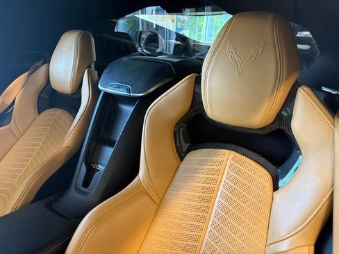 Used 2021 Chevrolet Corvette Stingray Preferred Cpe w/ Z51 Performance Package RWD image 19