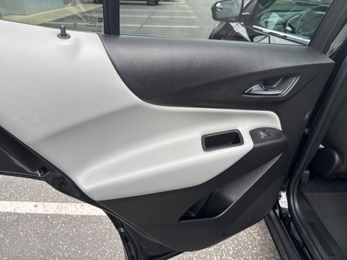 Used 2019 Chevrolet Equinox LT FWD image 26