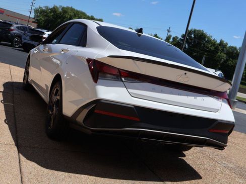 New 2026 Hyundai Elantra Sport FWD image 4