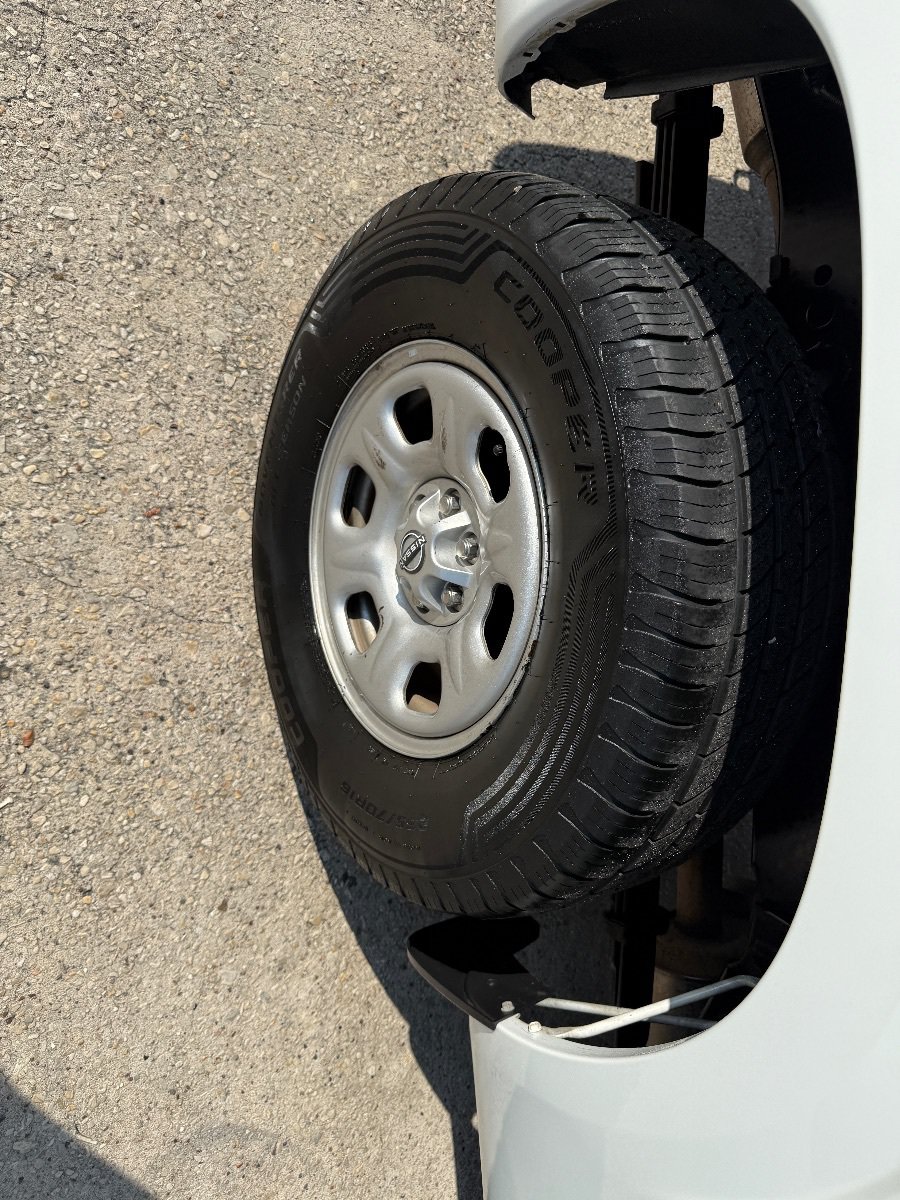 Used 2022 Nissan Frontier S RWD image 11