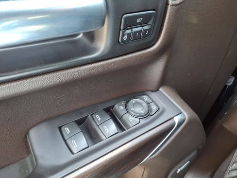 Used 2021 GMC Sierra 1500 SLT AWD/4WD image 21