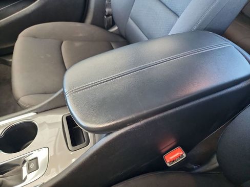 Used 2024 Chevrolet Malibu LT image 31