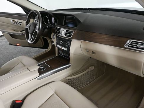 Used 2016 Mercedes-Benz E 350 Sedan image 23