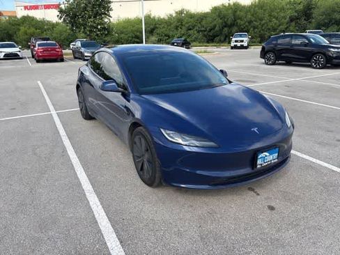 Used 2024 Tesla Model 3 Standard Range RWD image 7