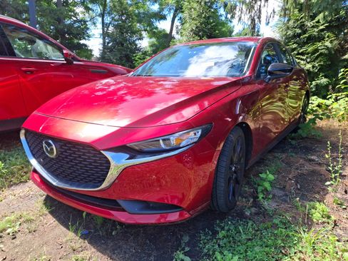 Used 2025 MAZDA MAZDA3 s FWD image 3