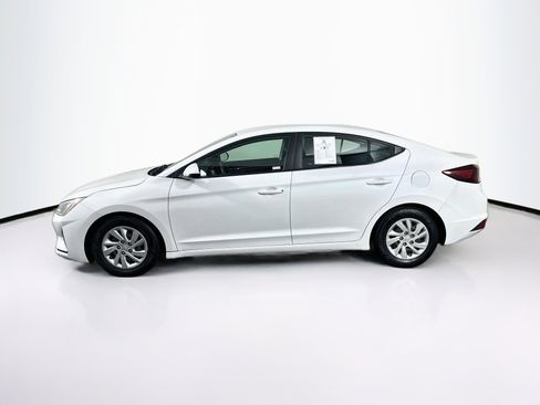 Used 2019 Hyundai Elantra SE w/ Cargo Package FWD image 4