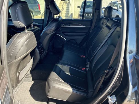 Used 2024 Jeep Grand Cherokee Limited 4xe image 17