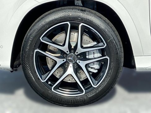 New 2026 Mercedes-Benz GLE 53 AMG 4MATIC image 11