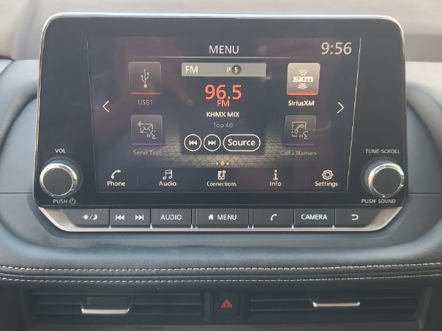 Used 2023 Nissan Rogue S FWD image 17