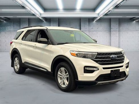 Certified 2023 Ford Explorer XLT w/ Equipment Group 202A AWD/4WD image 26