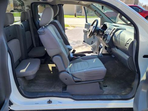 Used 2014 Nissan Frontier S RWD image 19