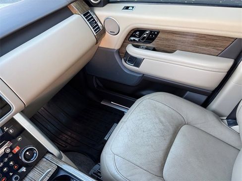 Used 2019 Land Rover Range Rover Long Wheelbase Supercharged image 20