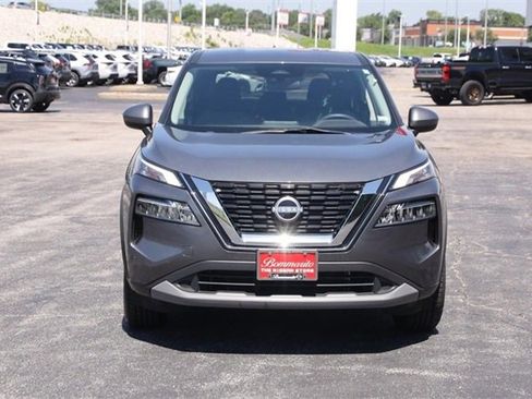 Certified 2023 Nissan Rogue SV image 4