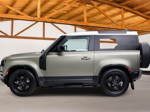 Used 2021 Land Rover Defender 90 First Edition AWD/4WD image 2