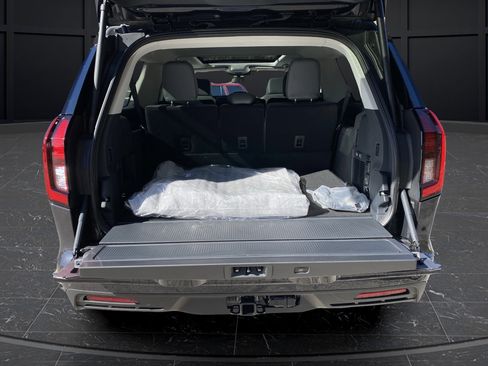 New 2025 Ford Expedition Max Active AWD/4WD image 17