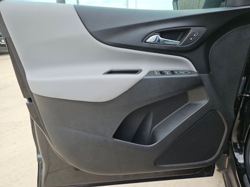 Certified 2024 Chevrolet Equinox LT image 11