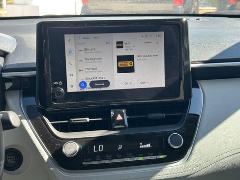 New 2025 Toyota Corolla Cross LE w/ Moonroof Package FWD image 20
