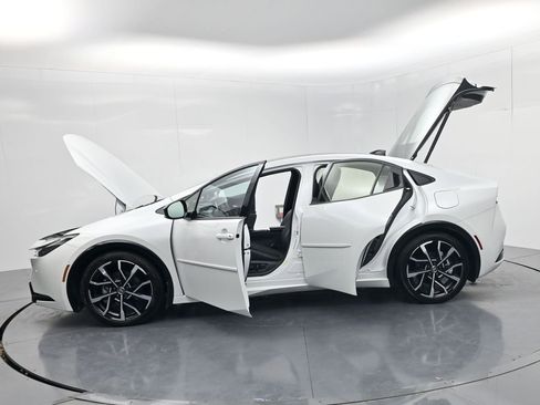 Used 2024 Toyota Prius Prime Premium image 67