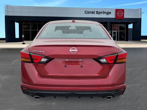 New 2025 Nissan Altima 2.5 SR w/ SR Premium Package image 4