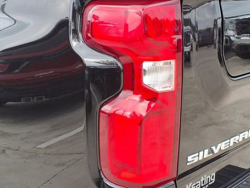Used 2022 Chevrolet Silverado 2500 High Country w/ Z71 Off-Road Package AWD/4WD image 12