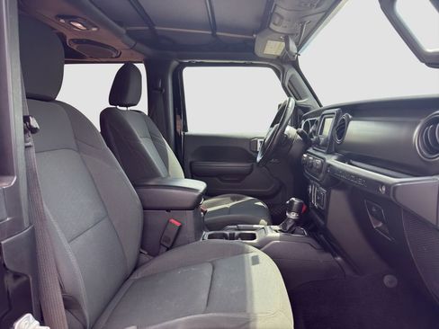 Used 2018 Jeep Wrangler Sport AWD/4WD image 17