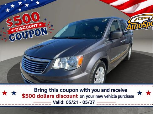 Used 2016 Chrysler Town & Country Touring w/ Driver Convenience Group FWD image 1