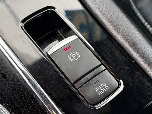 Used 2023 Mitsubishi Outlander SE AWD/4WD image 44