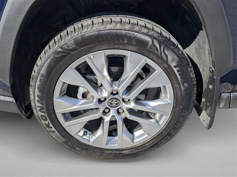 Used 2024 Toyota RAV4 XLE Premium image 25