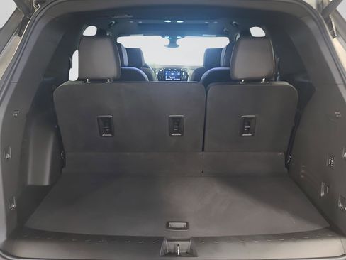 Used 2023 Chevrolet Traverse High Country image 30