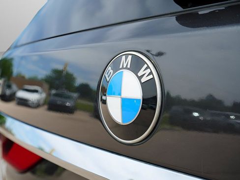 Used 2021 BMW X7 xDrive40i w/ Premium Package AWD/4WD image 24