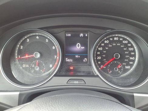 Used 2019 Volkswagen Atlas S FWD image 34