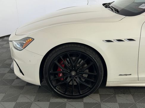 Used 2018 Maserati Ghibli S GranSport Q4 AWD/4WD image 11