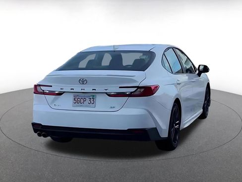 Used 2025 Toyota Camry SE image 14