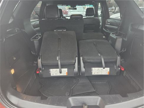Used 2016 Ford Explorer XLT w/ Equipment Group 202A image 36
