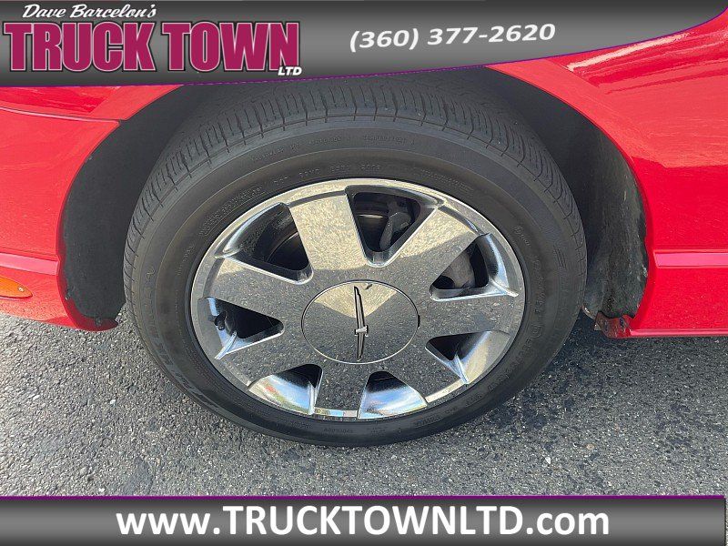 Used 2002 Ford Thunderbird RWD image 28