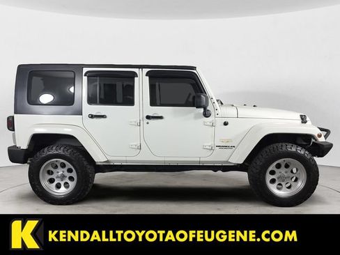 Used 2010 Jeep Wrangler Unlimited Sahara w/ Dual Top Group AWD/4WD image 4