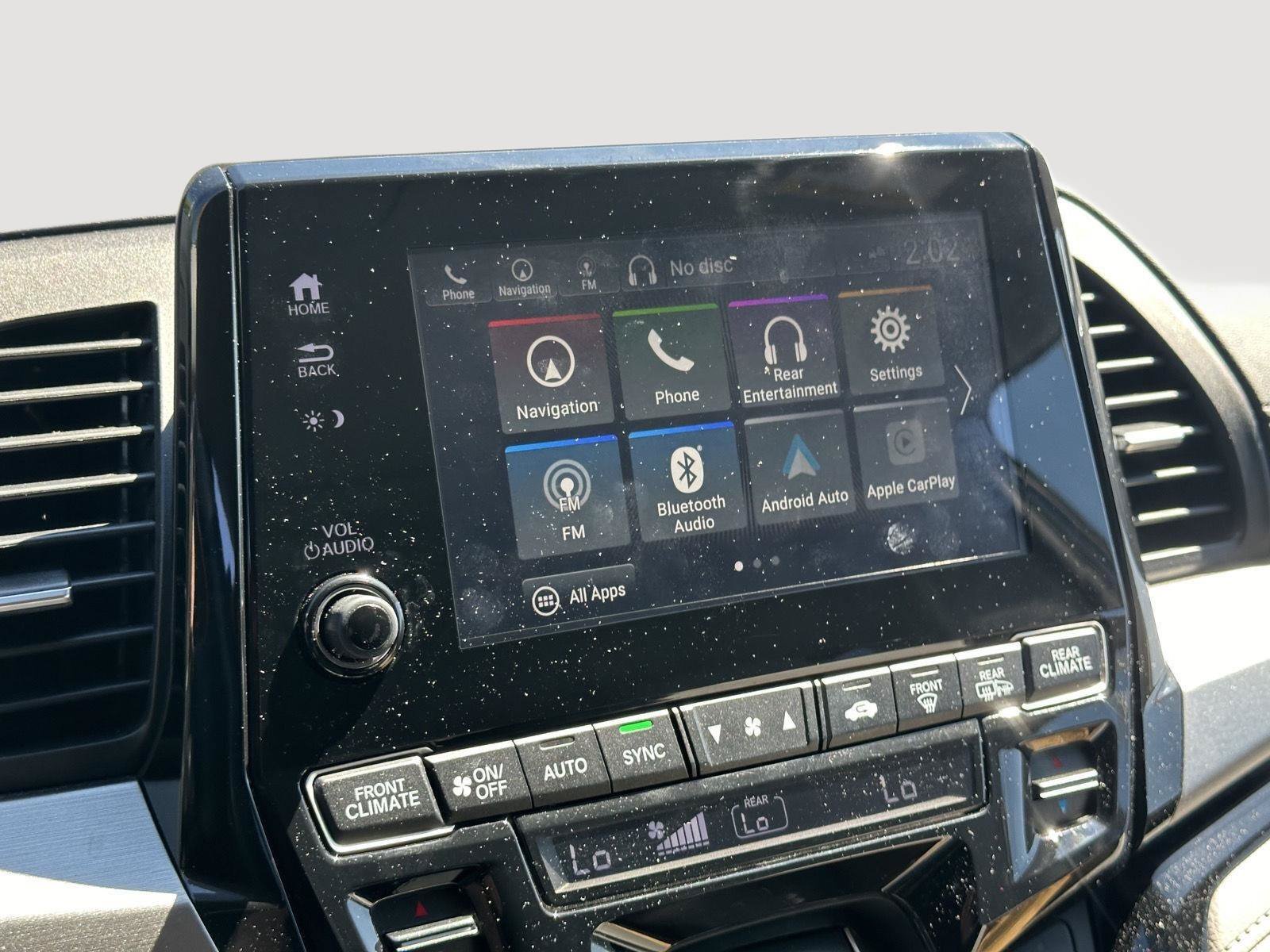 Used 2018 Honda Odyssey Elite image 11