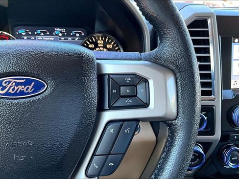 Used 2016 Ford F150 Lariat w/ Equipment Group 501A Mid RWD image 22