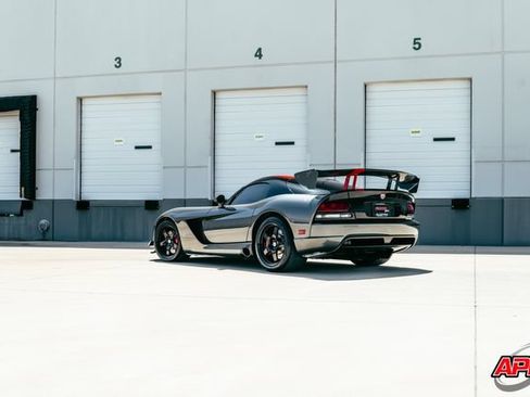 Used 2010 Dodge Viper ACR RWD image 21