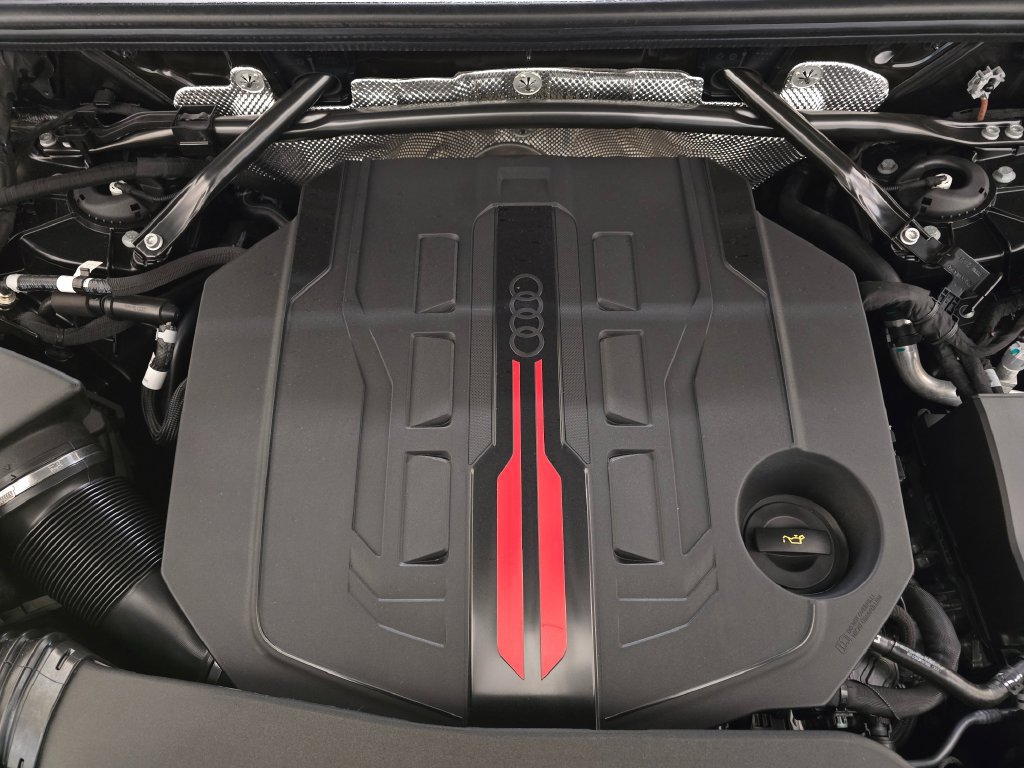 New 2026 Audi SQ5 Prestige AWD/4WD image 10