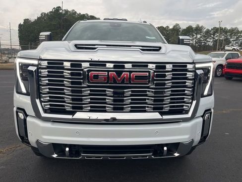 New 2026 GMC Sierra 2500 Denali image 2