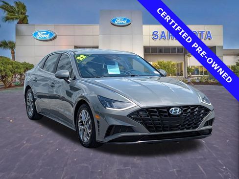 Used 2022 Hyundai Sonata SEL w/ Preferred Accessory Package FWD image 1