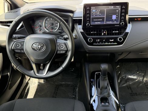 Used 2021 Toyota Corolla SE image 18
