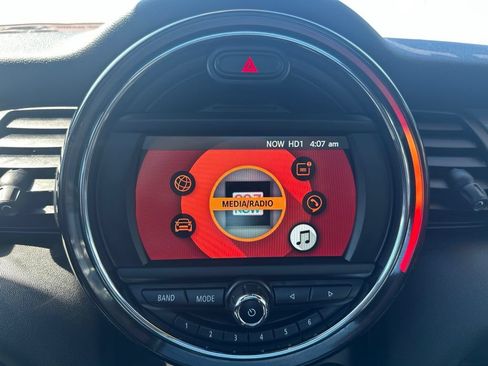 Used 2020 MINI Cooper 2-Door Hardtop FWD image 14