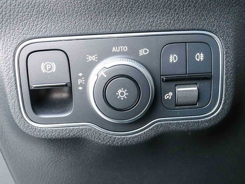 Used 2023 Mercedes-Benz GLA 250 image 23