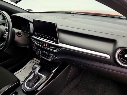 Used 2022 Kia Forte GT-Line w/ GT-Line Premium Package image 26