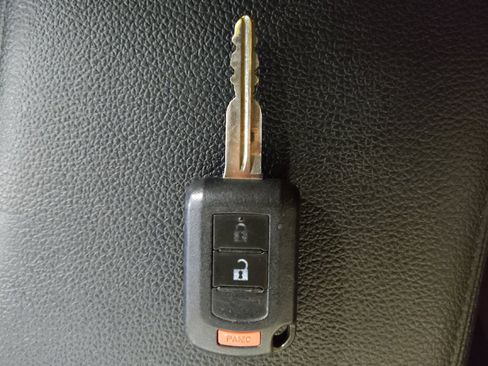 Used 2021 Mitsubishi Outlander Sport FWD image 32