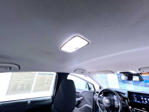 Used 2025 Toyota Corolla LE FWD image 38